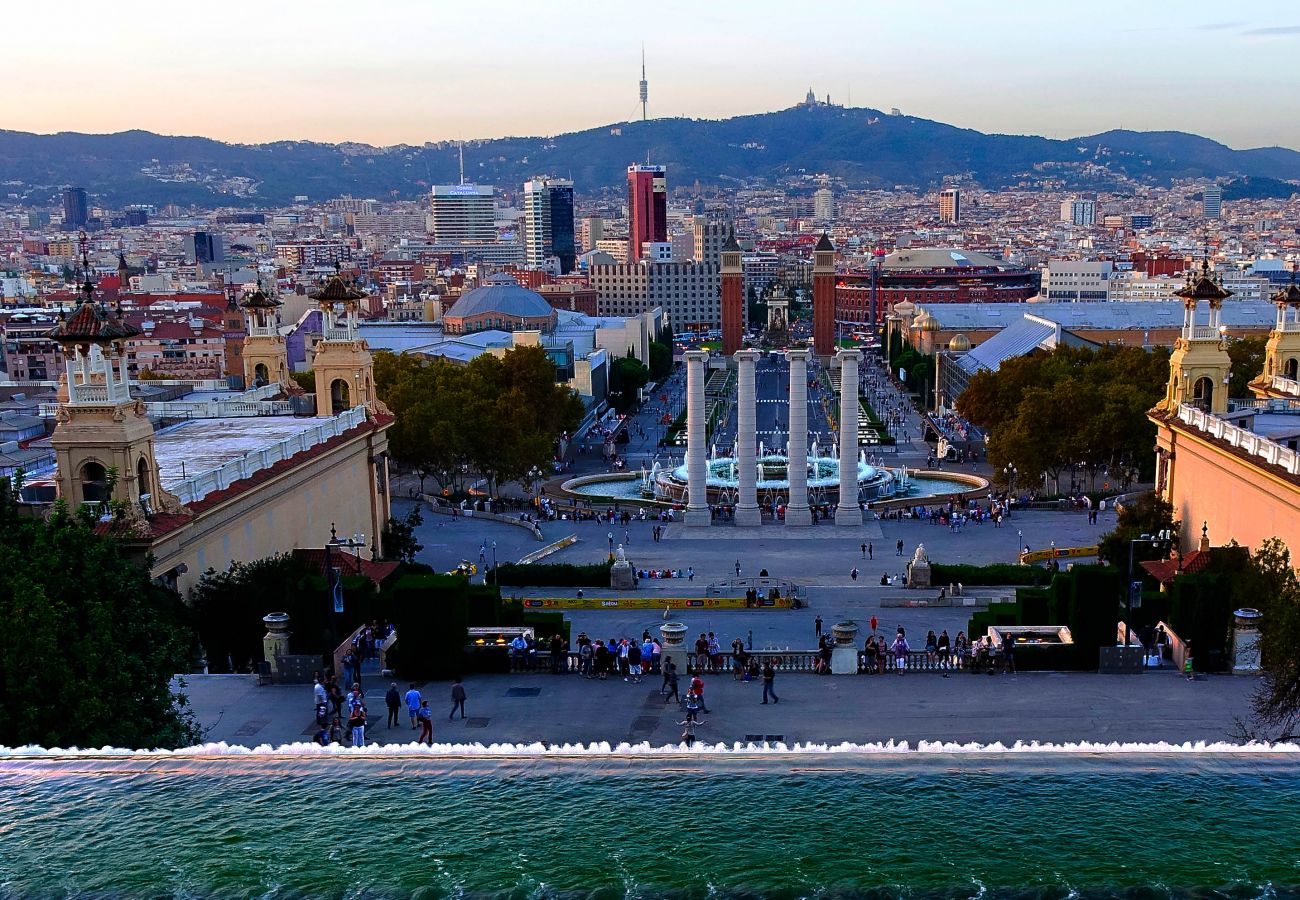 Ferienwohnung in Barcelona - PARLAMENT, piso en alquiler reformado, moderno y muy bonito junto al mercado San Antonio en Barcelona centro