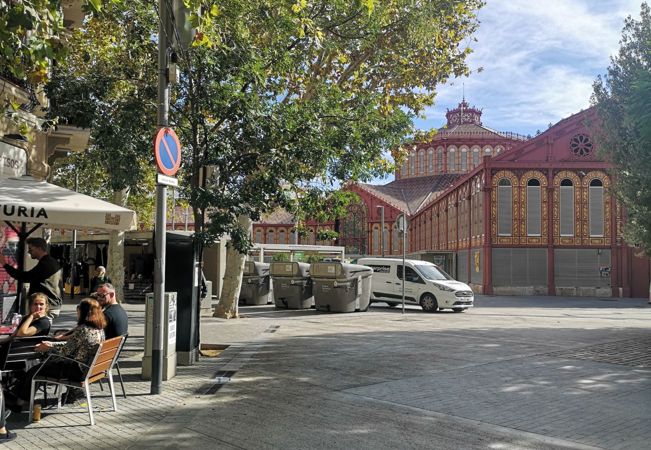 Ferienwohnung in Barcelona - SANT ANTONI, piso bonito, tranquilo y muy bien situado en Barcelona centro.