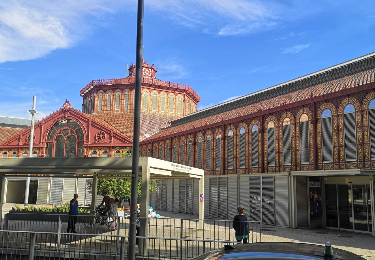 Ferienwohnung in Barcelona - SANT ANTONI, piso bonito, tranquilo y muy bien situado en Barcelona centro.