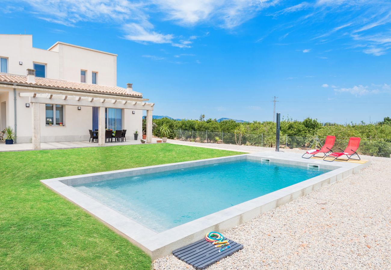 Villa in Llubi - Villa Albaimar