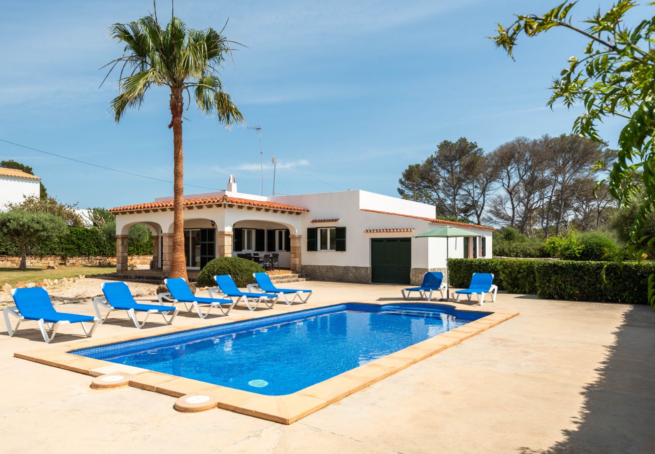 Villa in Cala Blanca - VILLA BINISARET 1