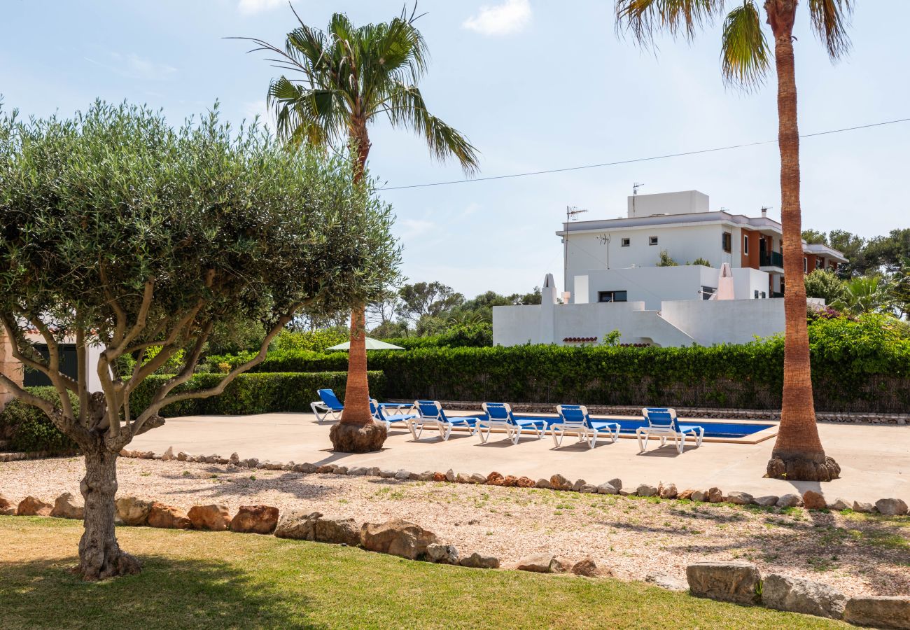 Villa in Cala Blanca - VILLA BINISARET 1