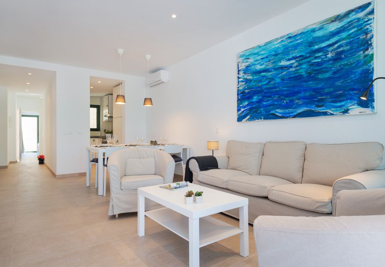 Ferienwohnung in Cala Sant Vicenç - Mirador Blue Garden F