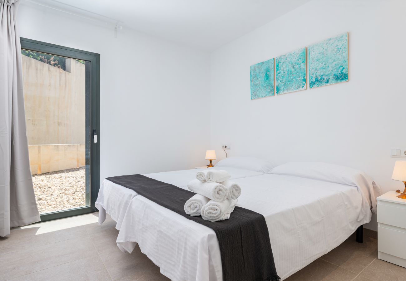 Ferienwohnung in Cala Sant Vicenç - Mirador Blue Garden F