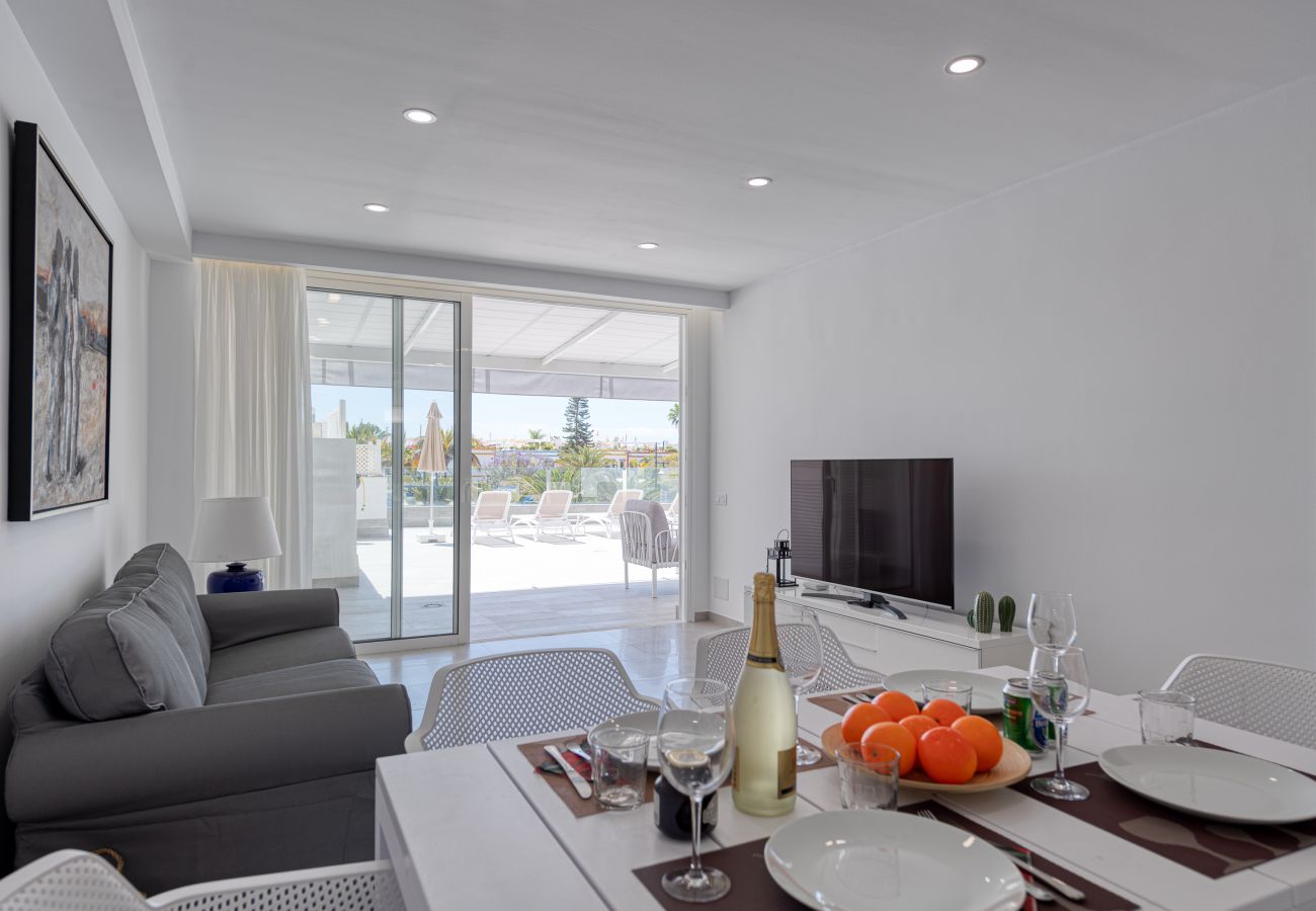 Ferienhaus in Mogán - Exclusive renovated at first line Mogan Beach