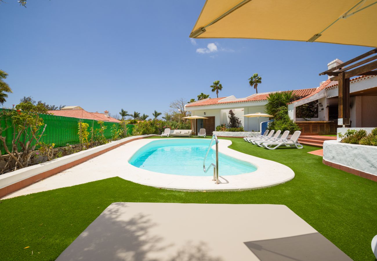 Chalet in San Bartolomé de Tirajana - Casa Gran Canaria – Privater beheizter Pool, Spielzimmer und Spielplatz