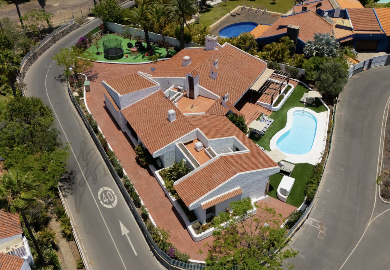 Chalet in San Bartolomé de Tirajana - Casa Gran Canaria – Privater beheizter Pool, Spielzimmer und Spielplatz