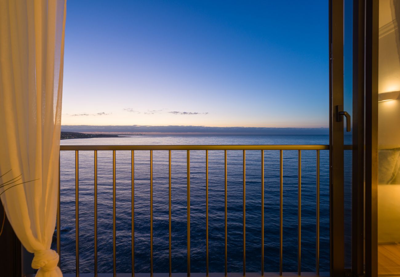 Ferienhaus in Maspalomas -  Viewpoint Over The Cliff By CanariasGetaway