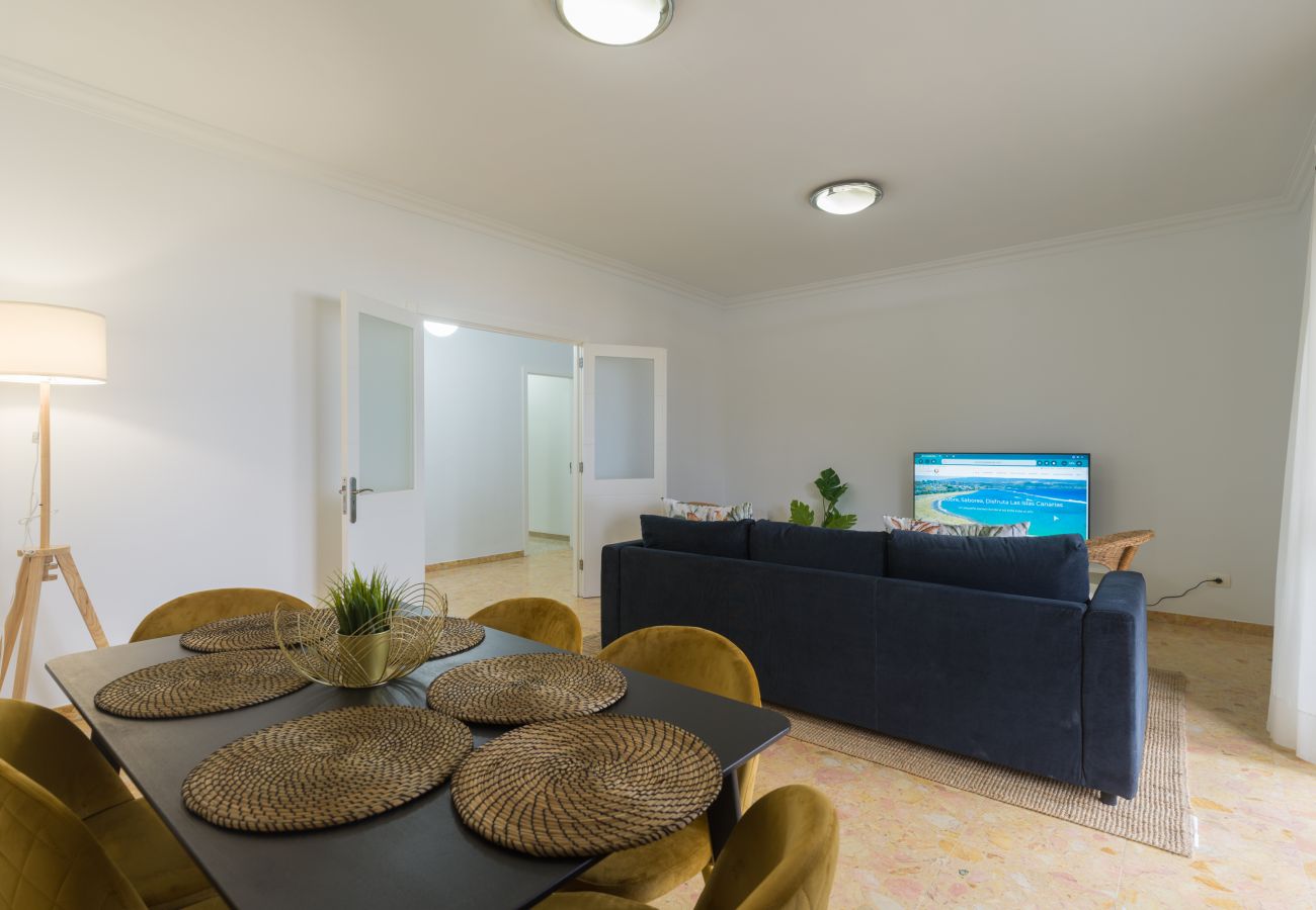 Ferienhaus in Las Palmas de Gran Canaria - Beach Front Las Canteras By CanariasGetaway