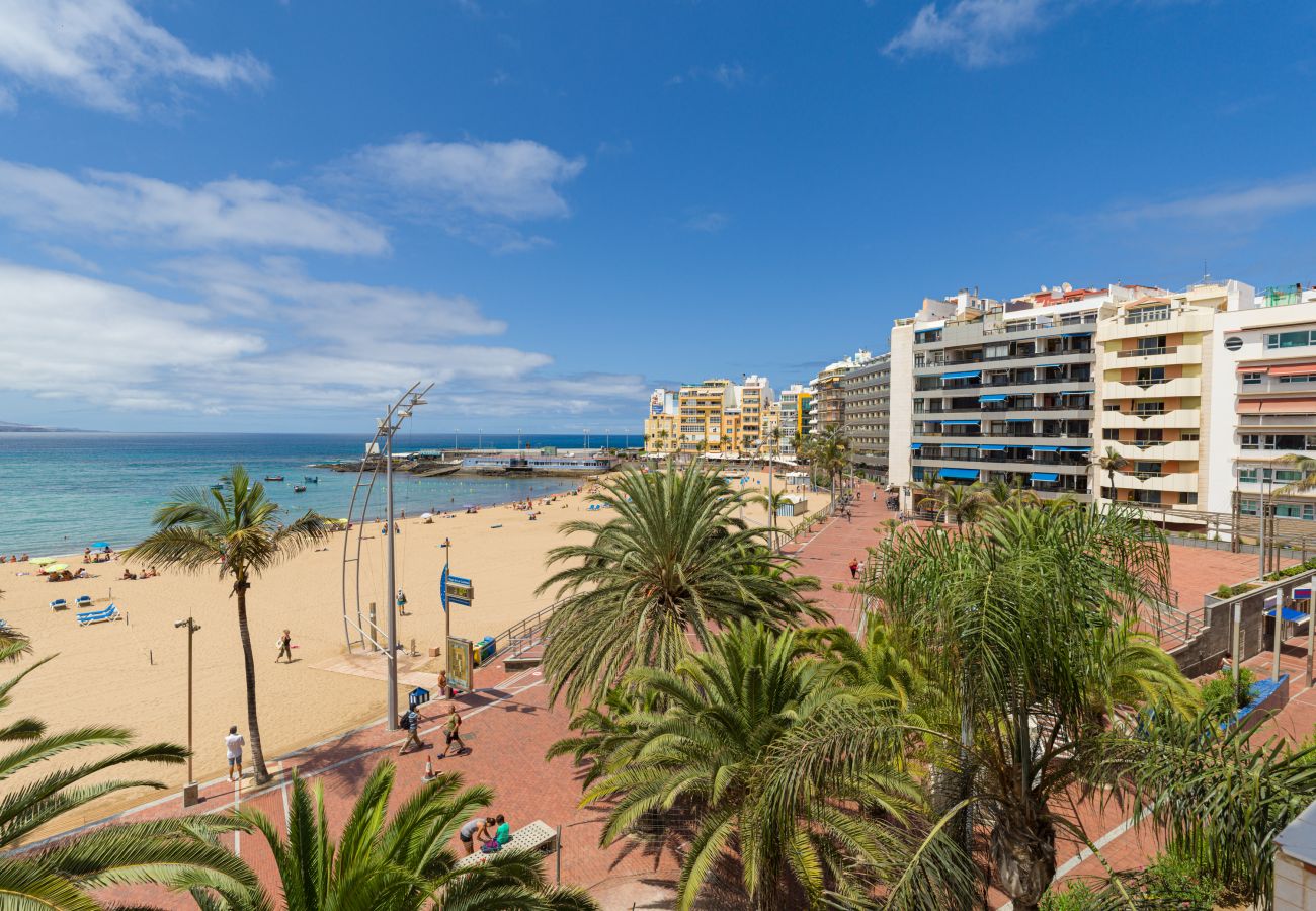 Ferienhaus in Las Palmas de Gran Canaria - Beach Front Las Canteras By CanariasGetaway