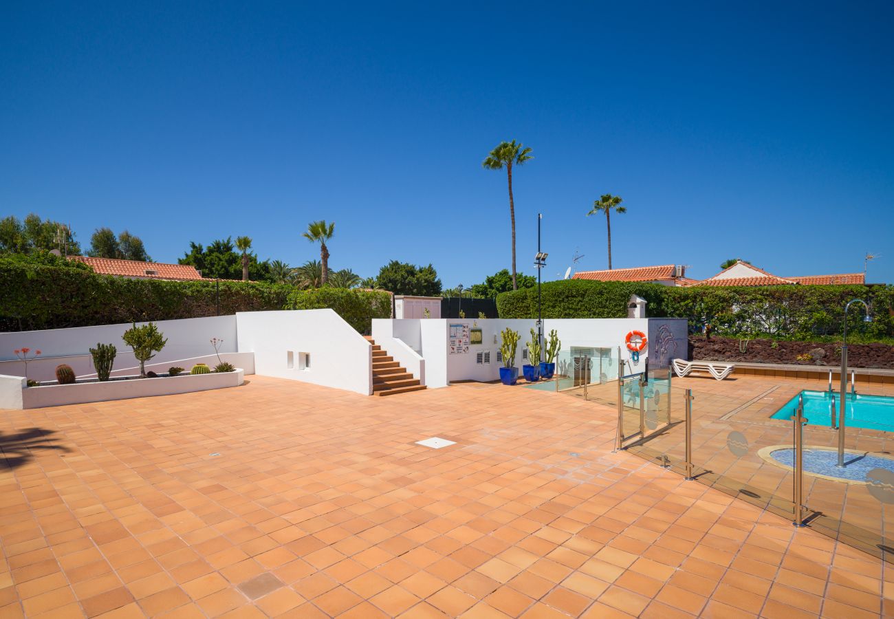 Bungalow in Maspalomas - Sun and Serenity By CanariasGetaway