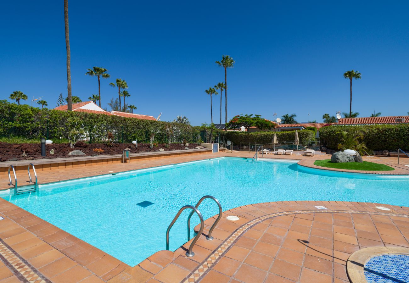 Bungalow in Maspalomas - Sun and Serenity By CanariasGetaway