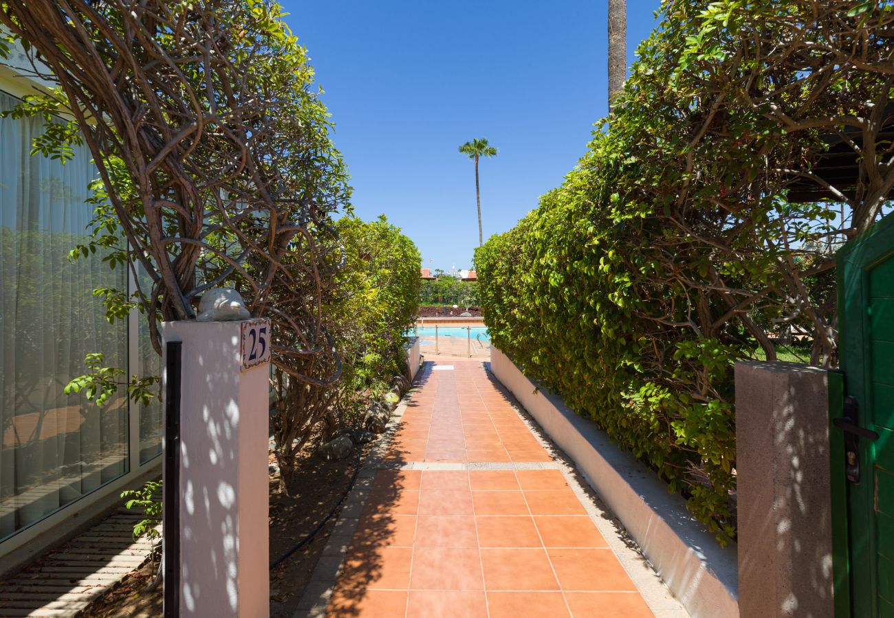 Bungalow in Maspalomas - Sun and Serenity By CanariasGetaway