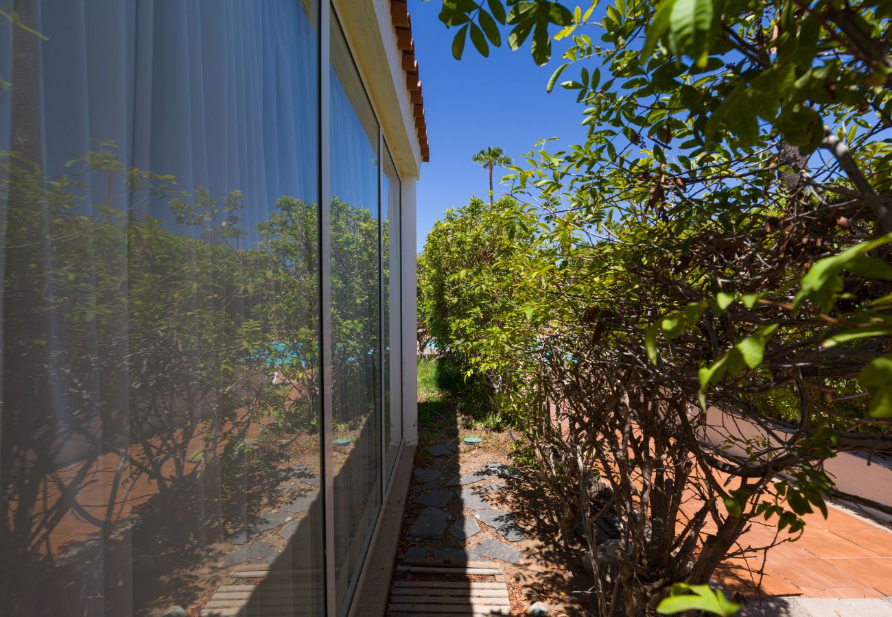 Bungalow in Maspalomas - Sun and Serenity By CanariasGetaway