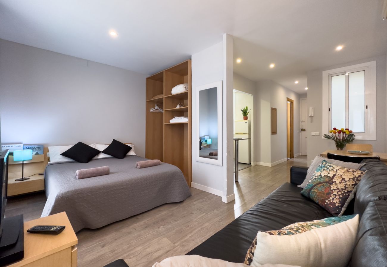 Apartamento en Barcelona - Estudio en alquiler luminoso, tranquilo y muy bien situado en Gracia, Barcelona centro