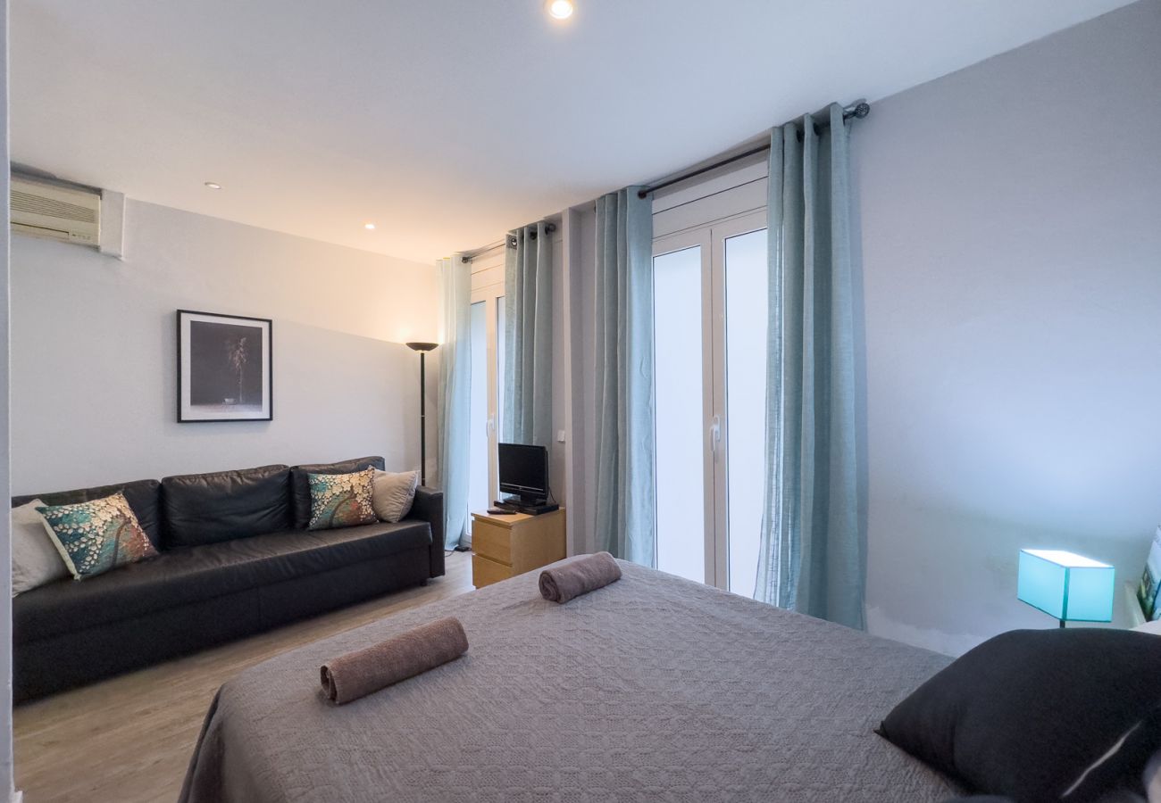 Apartamento en Barcelona - Estudio en alquiler luminoso, tranquilo y muy bien situado en Gracia, Barcelona centro