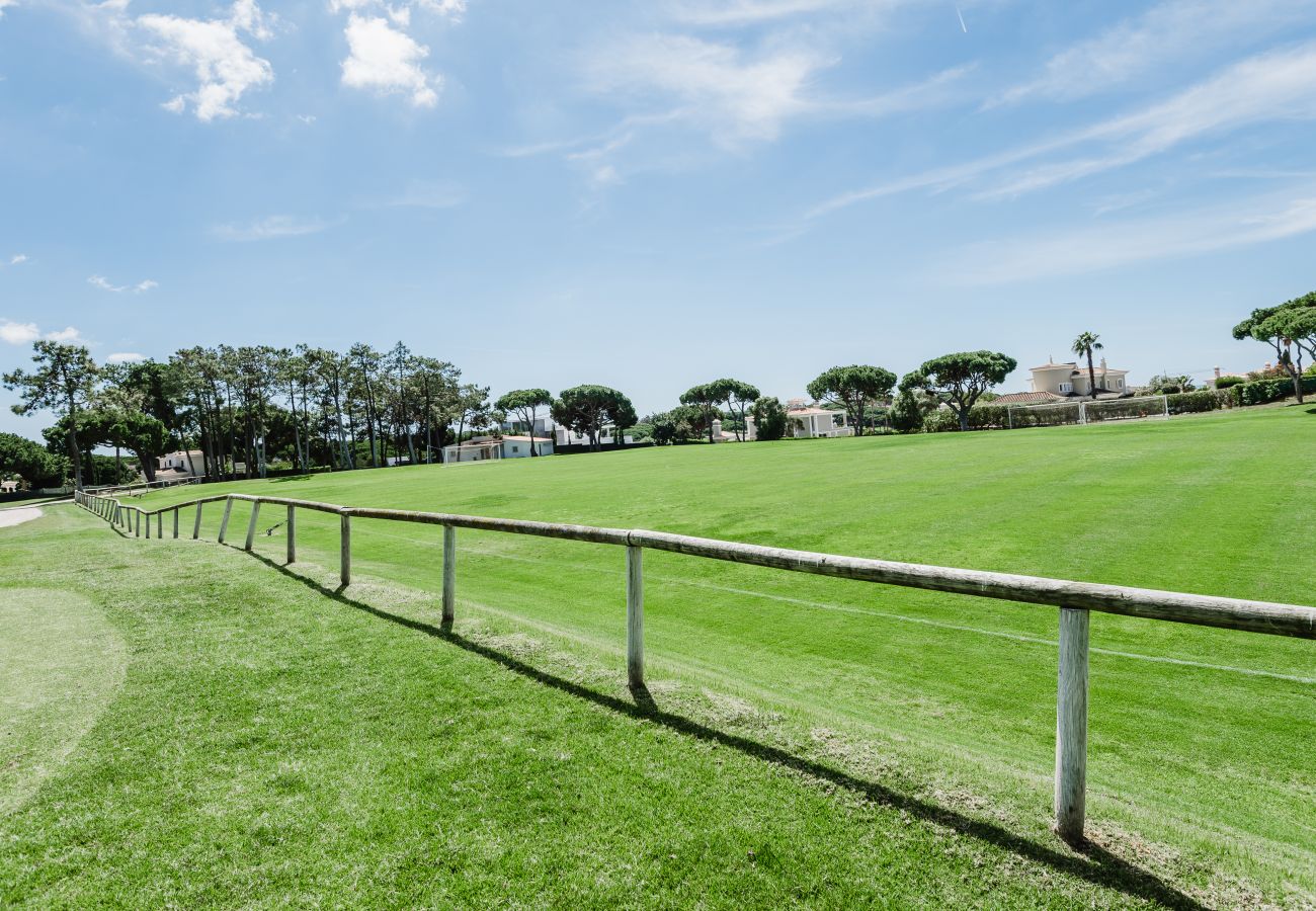 Villa en Vale do Lobo - Casa da Alegria