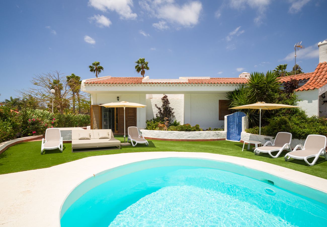 Chalet en San Bartolomé de Tirajana - Casa Gran Canaria - Piscina Privada climatizada y sala juegos