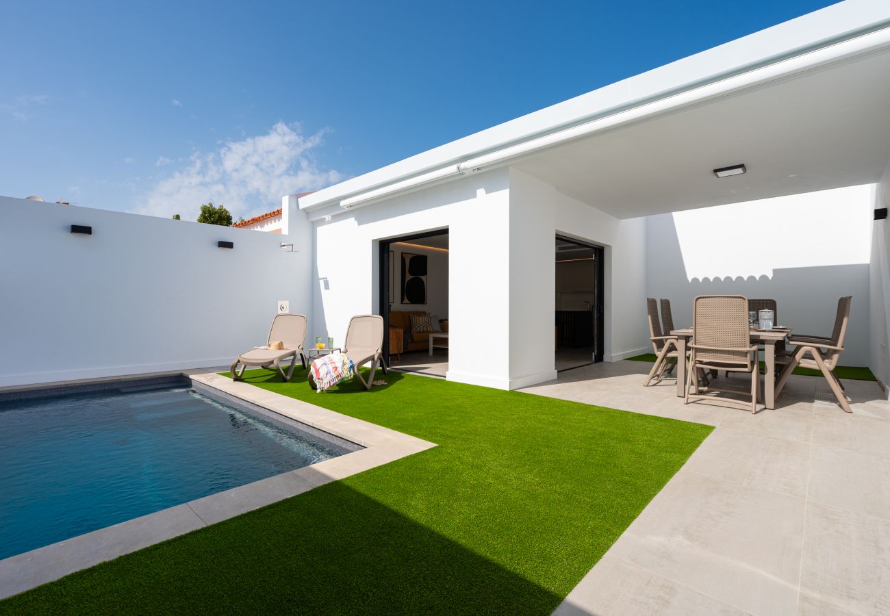 Casa en San Bartolomé de Tirajana - PISCINA PRIVADA CLIMATIZADA - 100% REFORMADA