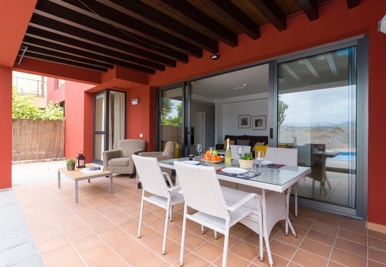  villa con terraza y piscina en el salobre golf gran canaria