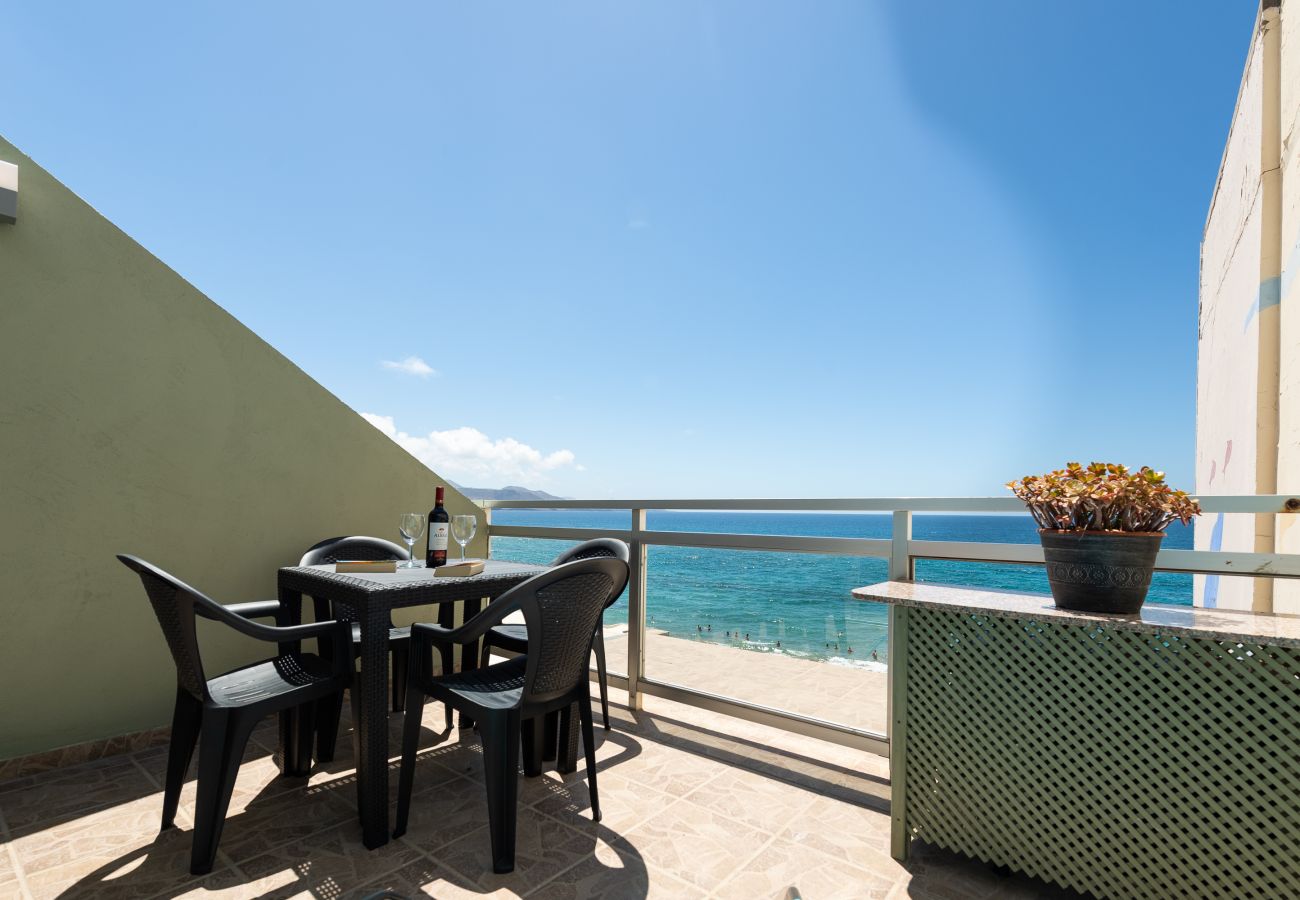 Maison à Las Palmas de Gran Canaria - Front line with nice terrace By CanariasGetaway 