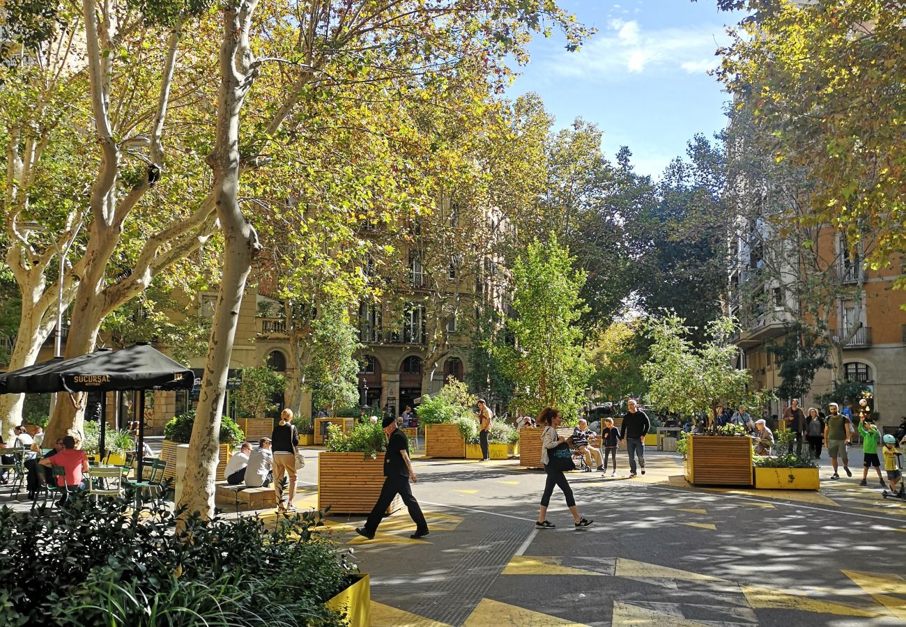 Appartamento a Barcelona - SANT ANTONI, piso bonito, tranquilo y muy bien situado en Barcelona centro.