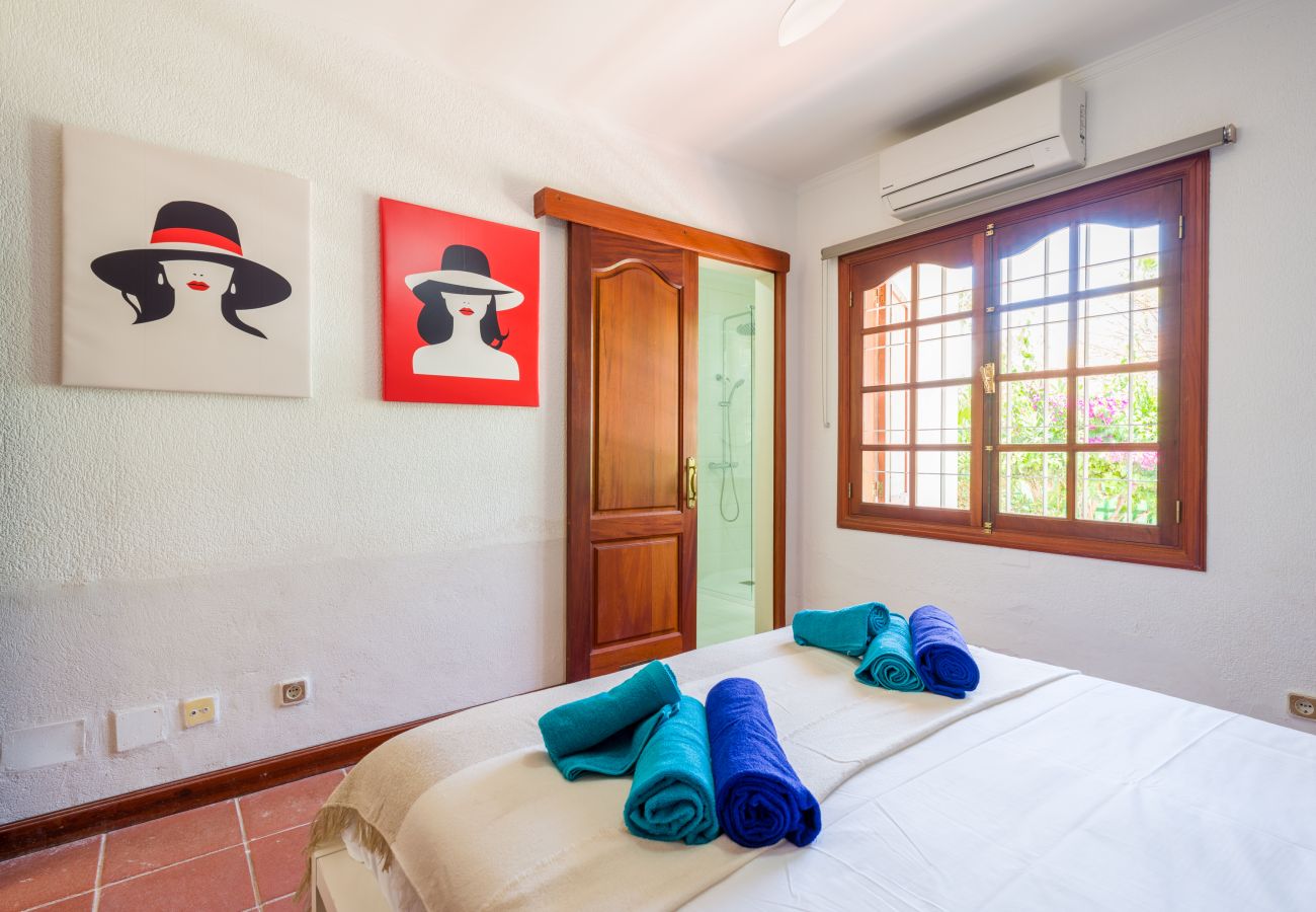 Villetta a San Bartolomé de Tirajana - Casa Gran Canaria - Piscina Privada climatizada y sala juegos