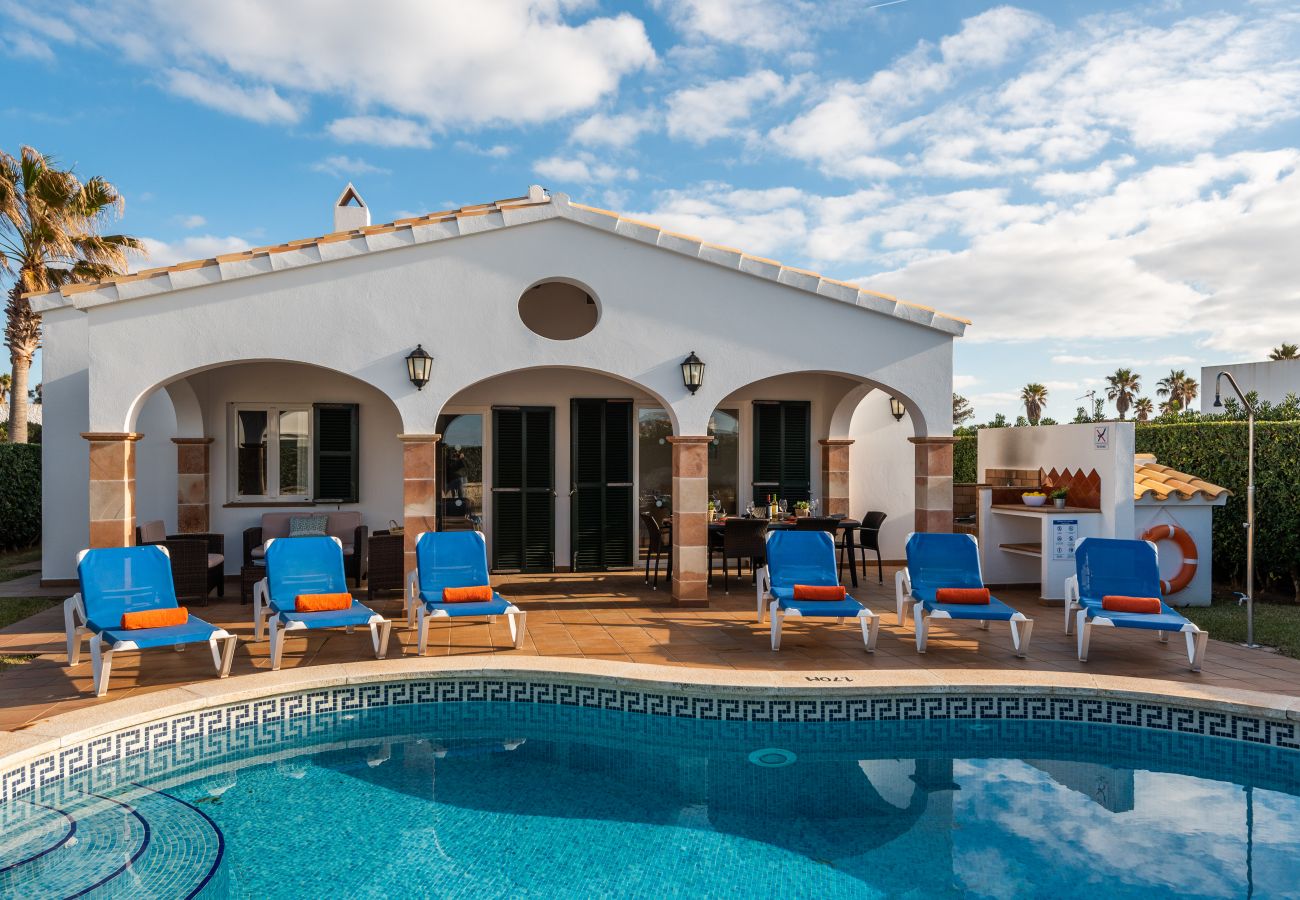 Villa a Cap d´Artruix - Villa Fucsia Menorca