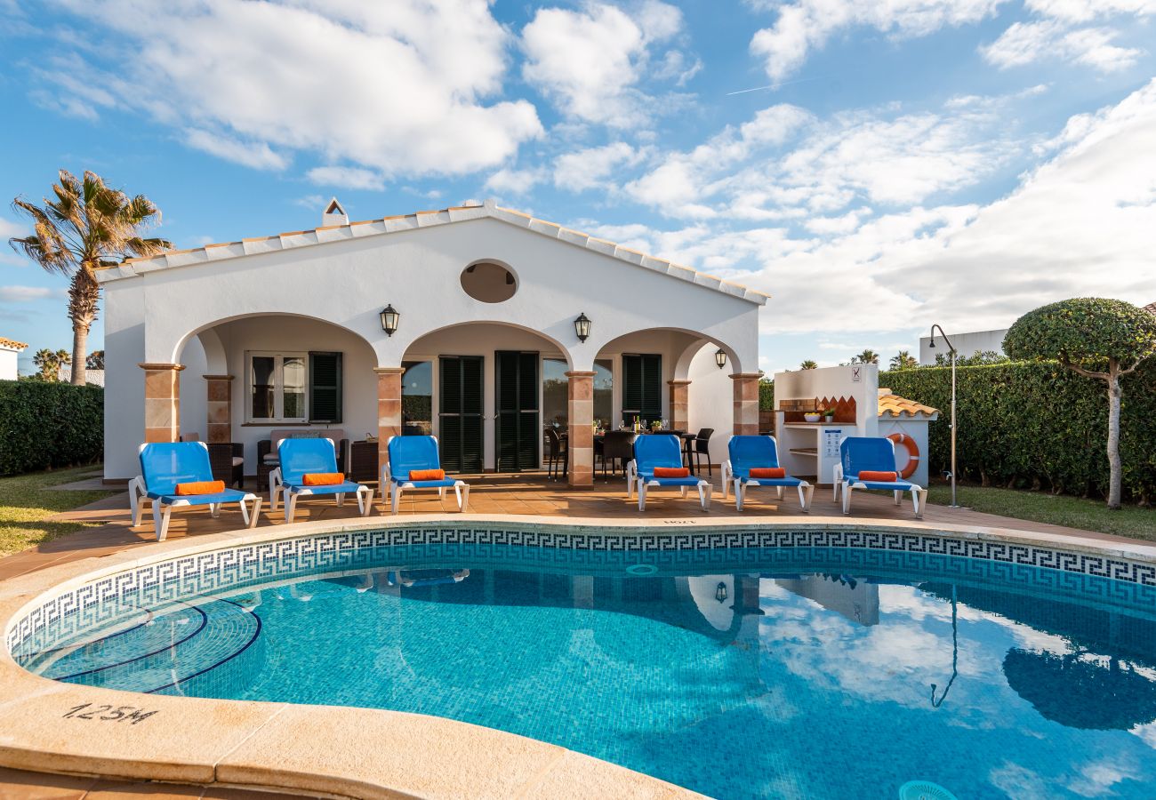 Villa a Cap d´Artruix - Villa Fucsia Menorca