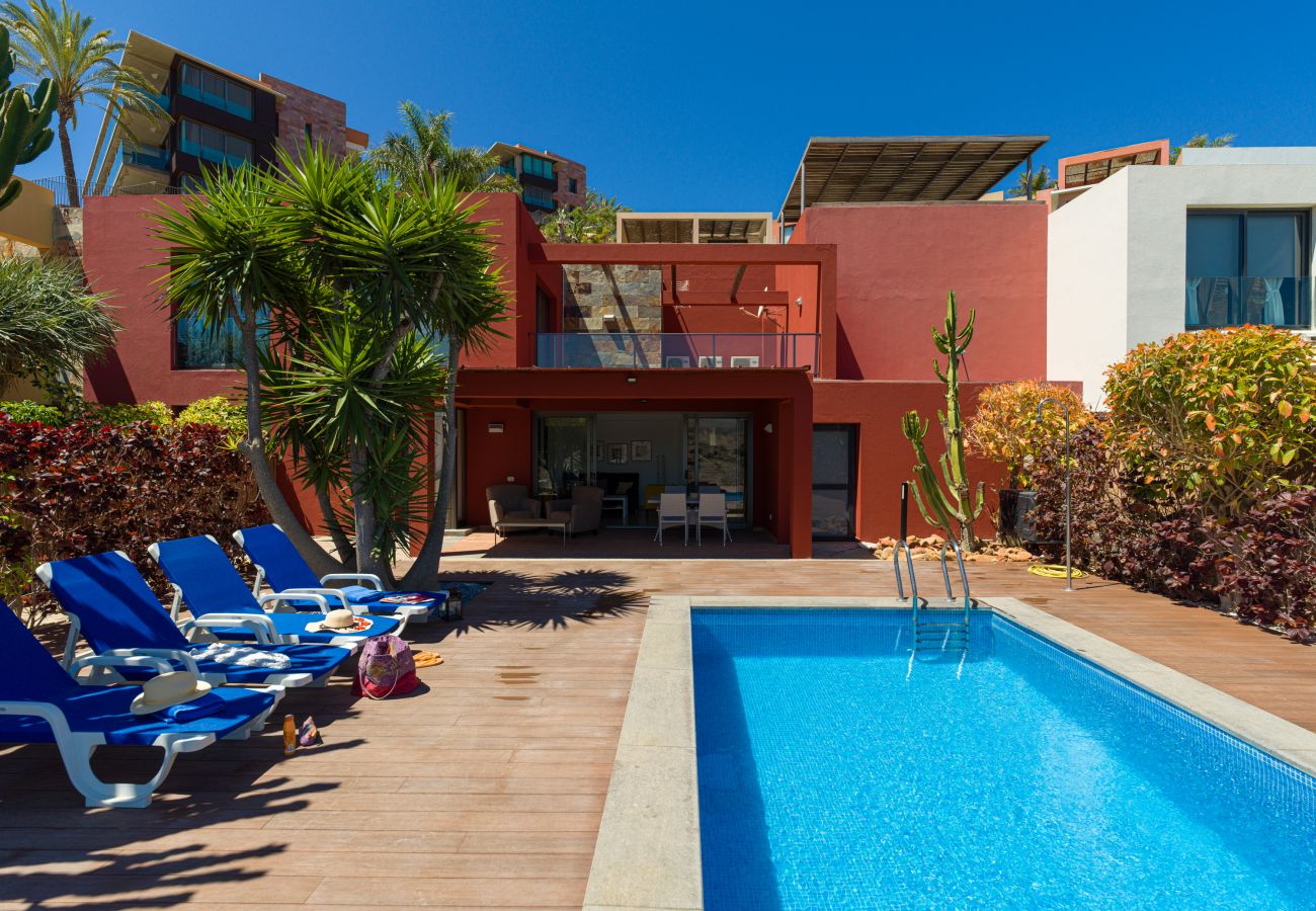 Casa a San Bartolomé de Tirajana - Villa con piscina privada climatizada y vistas al campo de golf