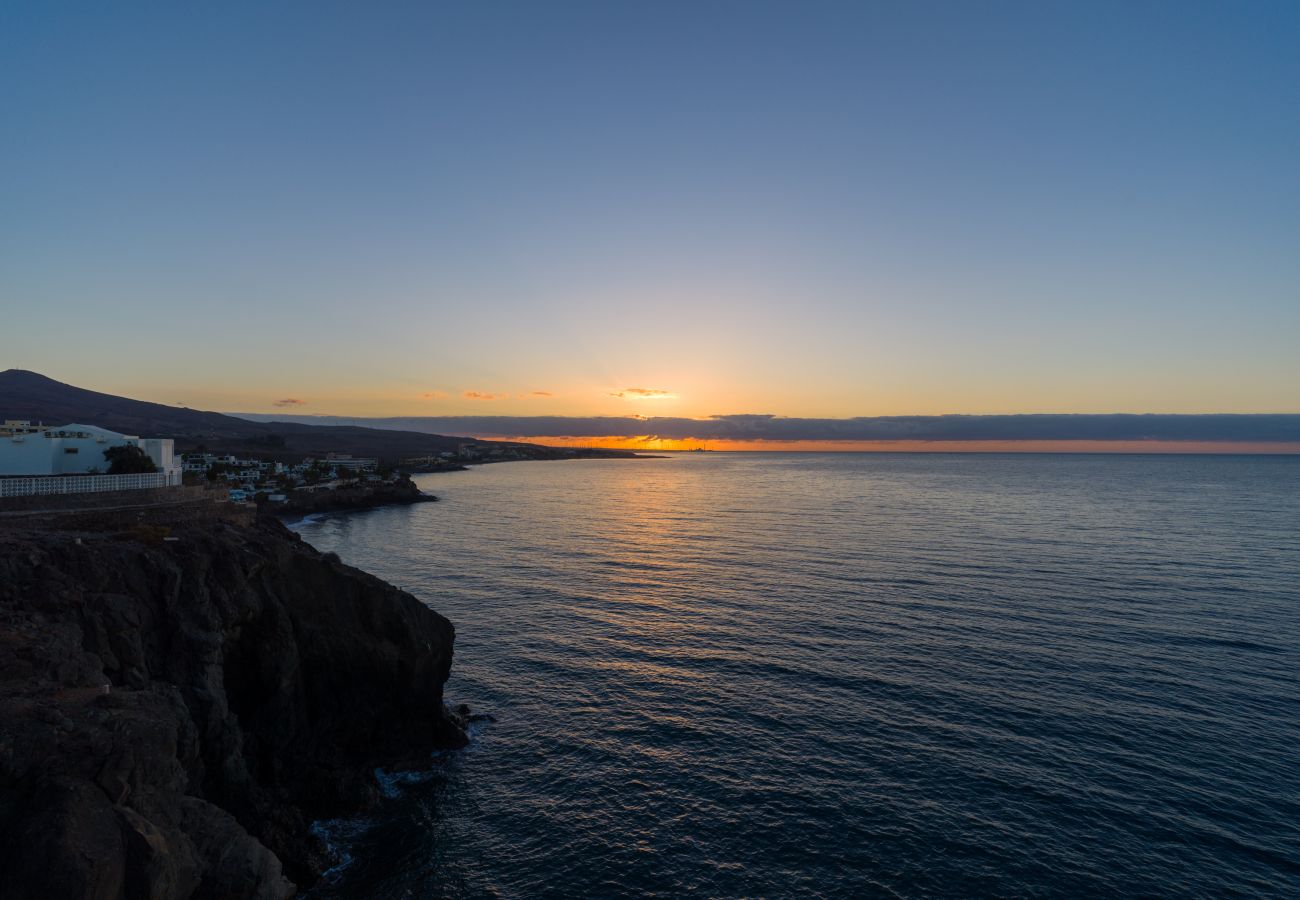 Casa a Maspalomas -  Viewpoint Over The Cliff By CanariasGetaway