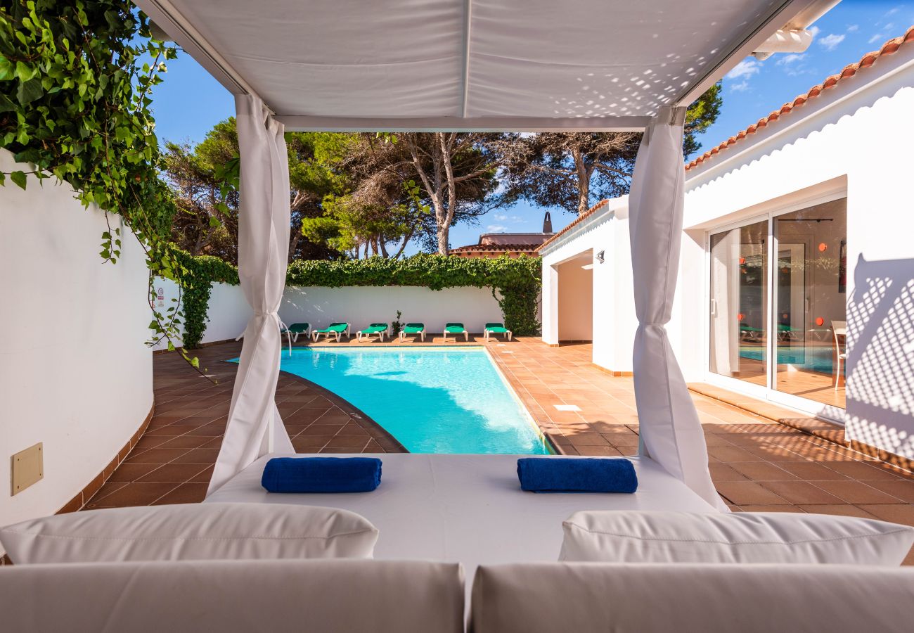 Villa in Cala´n Bosch - VILLA RAQUEL 