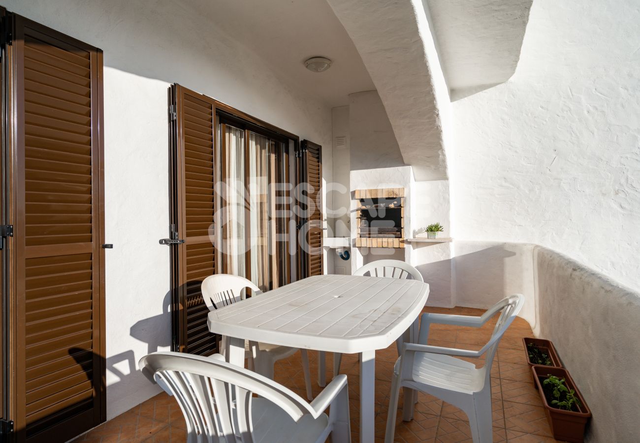 Townhouse in Porches - Villa Estrela do Mar by Escape Home