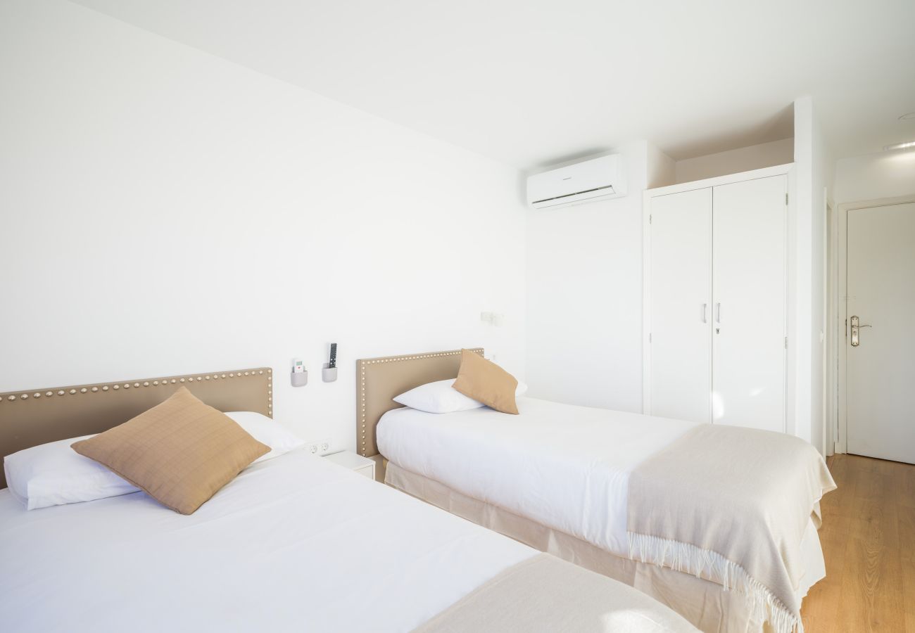 Rent by room in Tejeda - Texeda Room Suites 2